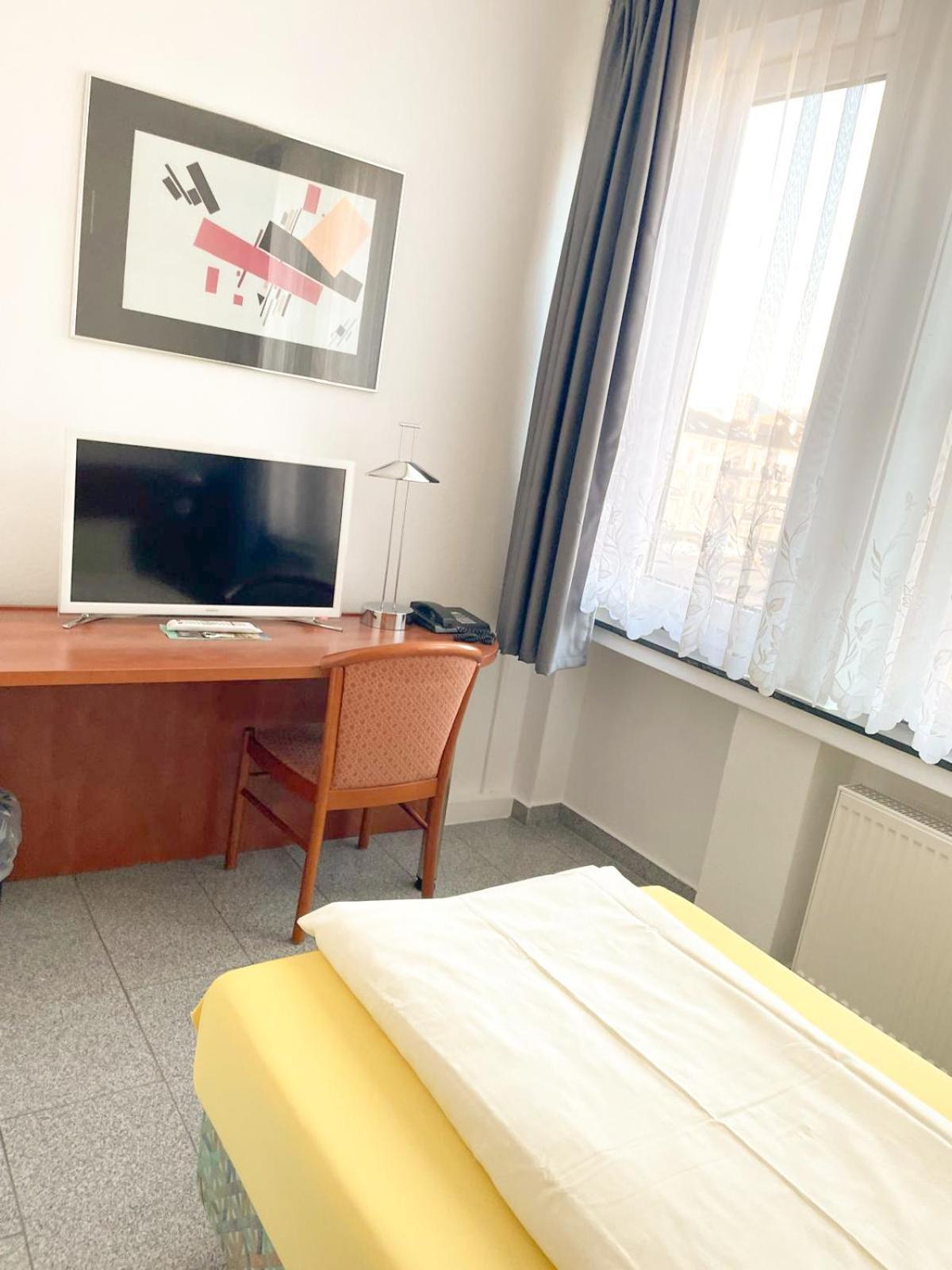 Parkhotel Friedrichstrasse กีเซิน ห้อง รูปภาพ